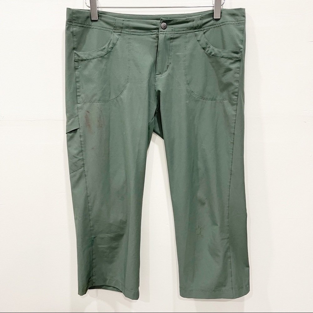 Patagonia All Out Capris Green Size 10 Hiking Camping Flawed